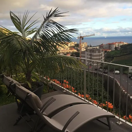 White * Câmara de Lobos